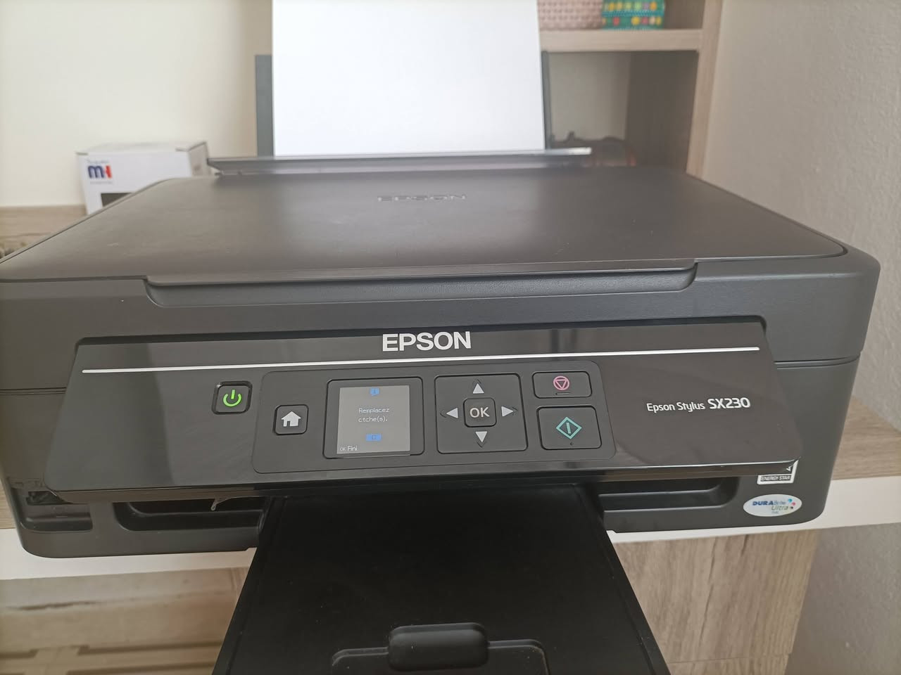 طابعة Epson Stylus sx230 للبيع نظيفة وتمشي مليح,مناسبة جدا للاستخدام المنزلي  والمتكبي,فقط تحتاج تنظيف او تعديل رآس الطابعة(الالوان غير واضحة)
📌التوصيل متوفر مع مكتب world express🚚
✅اللي مهتم يبعثلي فالخاص prv


**إذا كنت صاحب هذا الإعلان وتريد حذفه لأي سبب، رجاءا أرسل رسالة إلى الدعم الفني**
