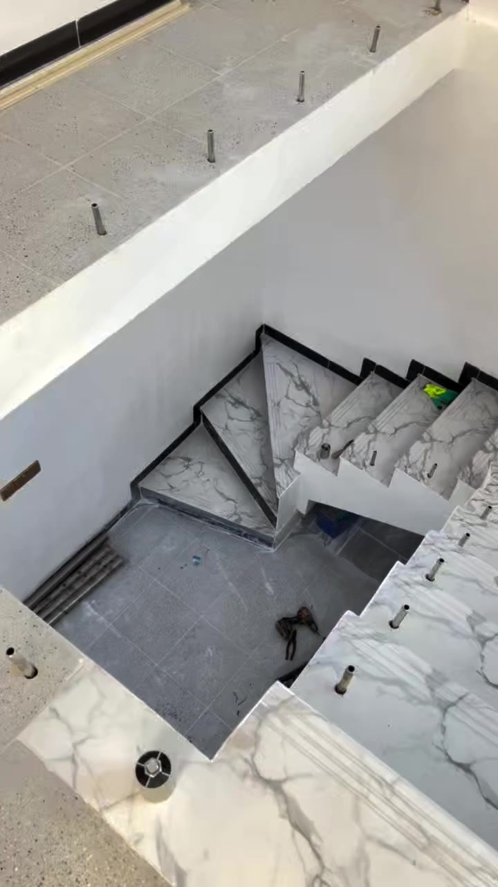 محجرات تركية اصلي شركة اولسان 
دائري 4خطوط  سعر 34 المتر / الف 
سعر الدنكه العاديه متر / 34 الف
محجر مربع سعر المتر /55 الف
سعر الدنكه مربع سعر متر /55 الف 
خليك بالبيت واحنه نجيك 🚗
اتصال 📞 ***********
