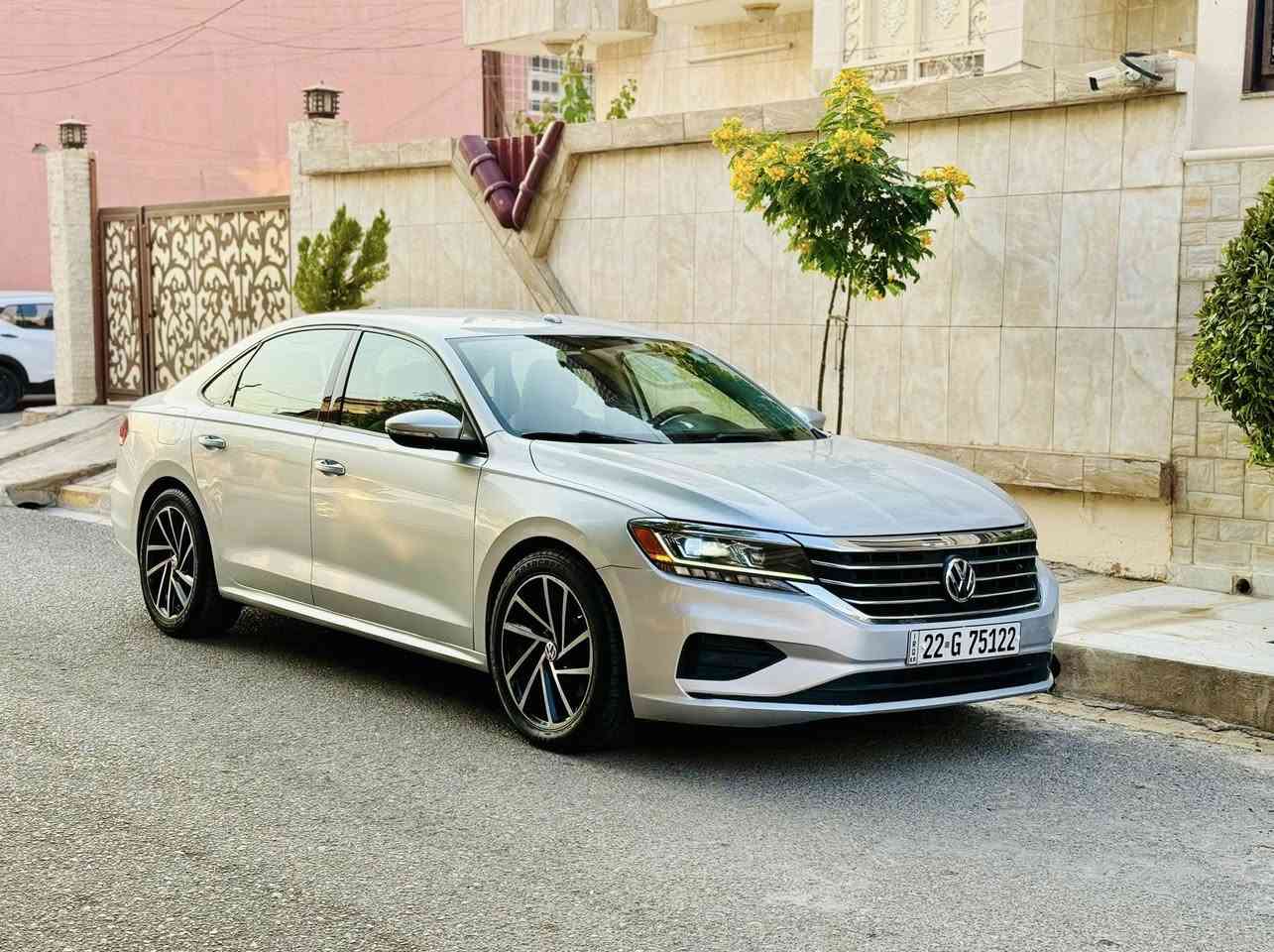 باسات 2020 خليجي
محرك 5 سلندر 2.5
صبغ حزام تكسي مطار 
بطاقه بنزين بيها  
مكان سياره كركوك 
سعر 135
***********
