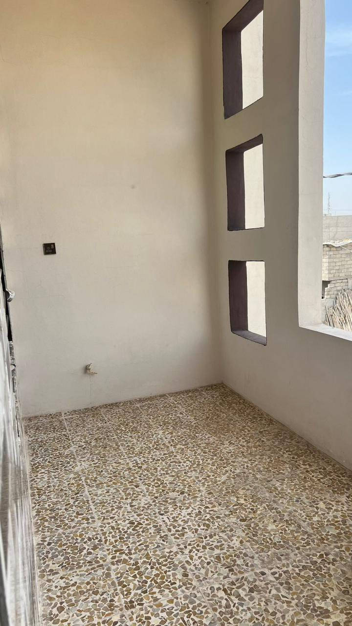 سلام علیکم شباب
✅ من رخصه الادمن

✅ بيت للبيع حي السماح قرب مدرسه کویتیه سابعه 
✅طابو زهور بسمي البيت تحول مباشر
✅. مساحه 100 متر
✅طابق الاول غرفه وصاله واستقبال حمام ومطبخ
 ✅طابق الثاني غرفه وصاله كبيره وحمام 
✅البيع داعي السفر 
غير متواجت على فيس تصال عل

  ابو مصطفى ***********
