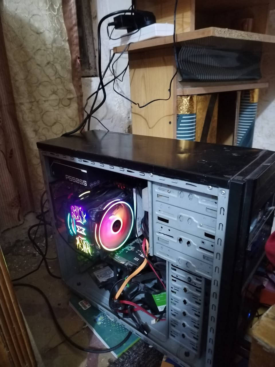 سلام عليكم شباب تجمعيه مع شاشه 100هرتز لبيع 360 لشراي مكاني كربلاء رقمي ***********المواصفات
معالج Intel(R) Xeon(R) CPU E5-2680 v4 @ 2.40GHz
كرت شاشة AMD Radeon RX 580 2048SP g8
شاشة100هرتز حجم شاشة24
ويندوز 11pro
رام 8 سرعه2400
ذاكره244ssd+1000 HDD
