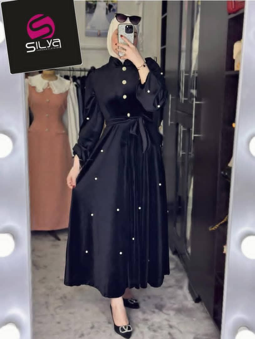 *الانوثة والنعومة*
*فستان مخمل  اجنبي مكفووووول تحلاي دق لولو شي فاخر عالأخر*
  
قياسين  1&2
بلبس لل 46

تسليم اسبووووووع الجاي بإذن الله تعالى
L


**إذا كنت صاحب هذا الإعلان وتريد حذفه لأي سبب، رجاءا أرسل رسالة إلى الدعم الفني**