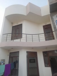 مشتملين  للبيع في حي الخضراء  واحد ركن والثاني في فرع  .للاستفسار يرجي...