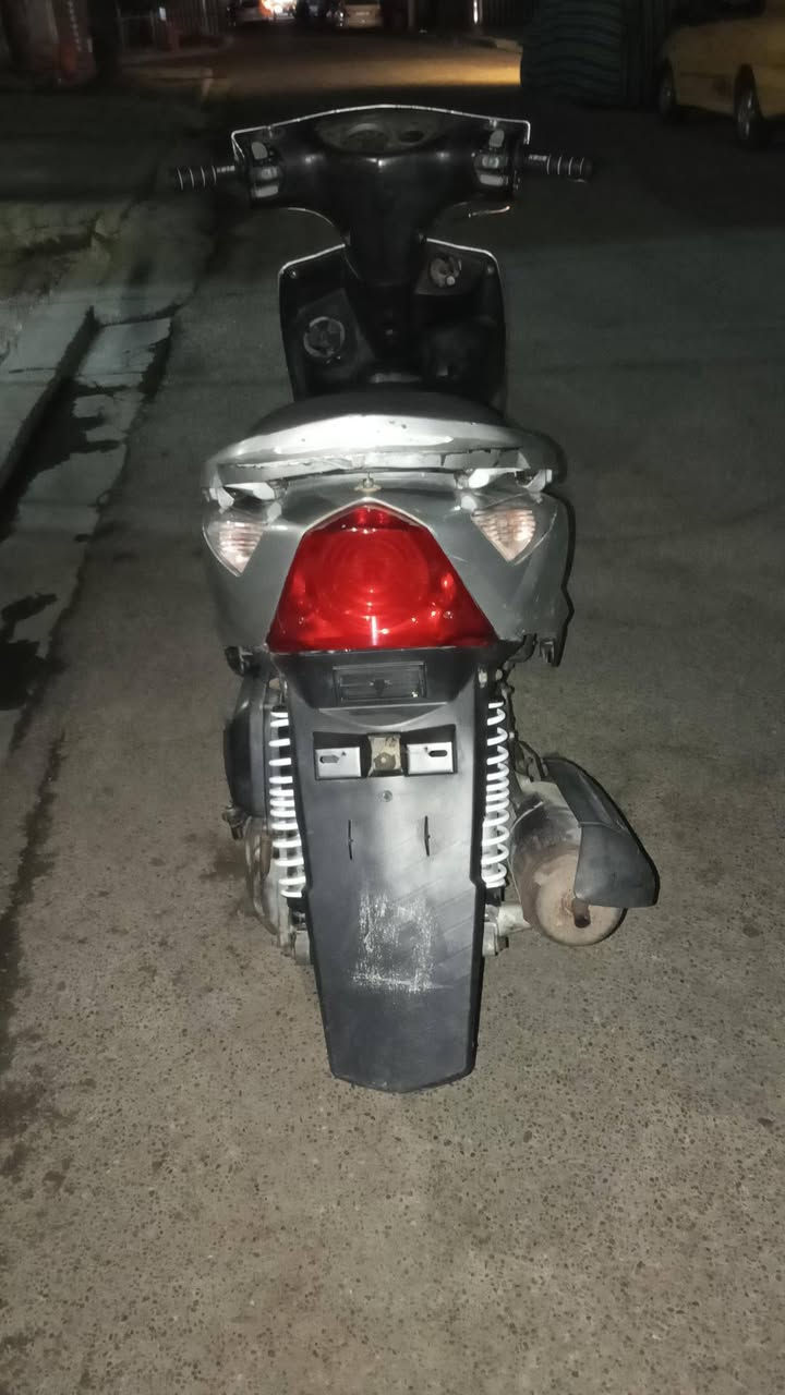 ماكس ثعلب 140 
سعر 575الف وبيهه مجال قليل
الدراجه رمبه 
دراجه نكره شغاله هندر
ايضاً شغاله سلف شحن باتري الباتريوت كلشي ما بي بس شحن
شغاله كلوب عالي ناصي 
الله شاهد دراجه بلادي
الموقع بغداد حي العامل قرب فلكه حياوي
الرقم ***********

