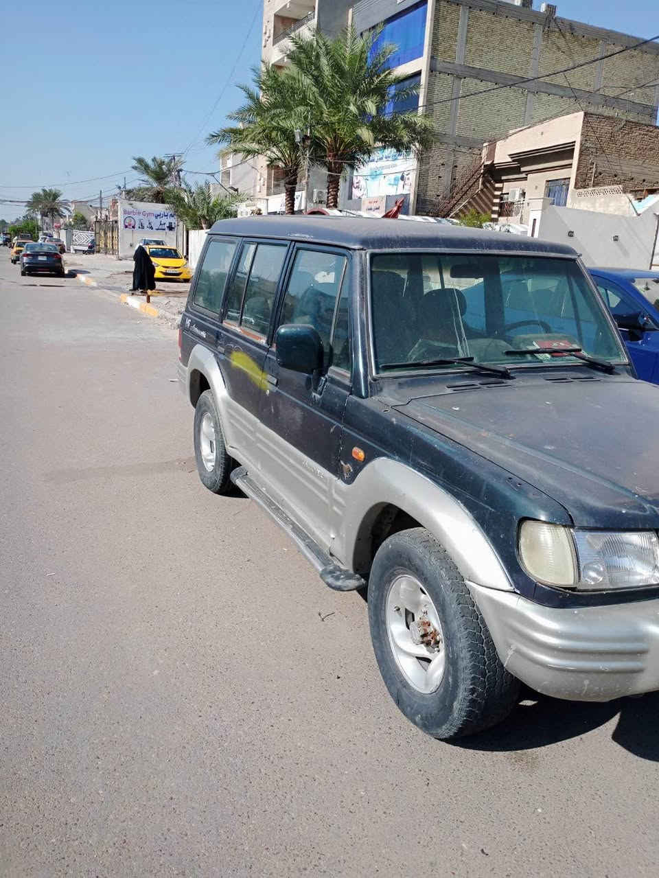 السلام عليكم 

للبيع كالوبر موديل 2000  السيارة عضمتها كلش نضيفه 
تحتاج تبديل كير والمكينه تشتغل بس بيها تبخير تحتاج تجفيت 
مكانها بغداد والسعر 50 وبيها مجال 
للتواصل 
***********
*********** بغداد, العراق
