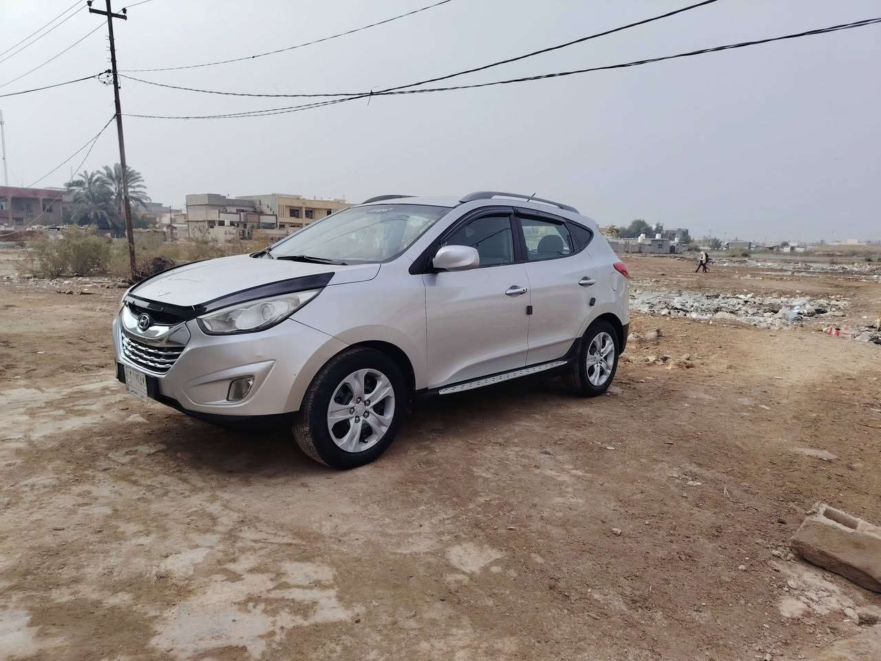 السلام عليكم
توسان ٢٠١٢وارد امريكي مكينه 2400 دوش كير6نمر رقم ديالى سنويه ل٢٨
مكنيه وكير كفاله تخم تاير جديد صدر امامي خلفي مكفول ماشيه ١٢٢ 
٨سنوات ع ايد وحده مال جناي
كشنات مدوشمه رصاصي واسود جلد
سياره اكفلها ع كل عيب
مكاني ديالى بعقوبة
***********
السعر 130 وبيها مجال للشراي
