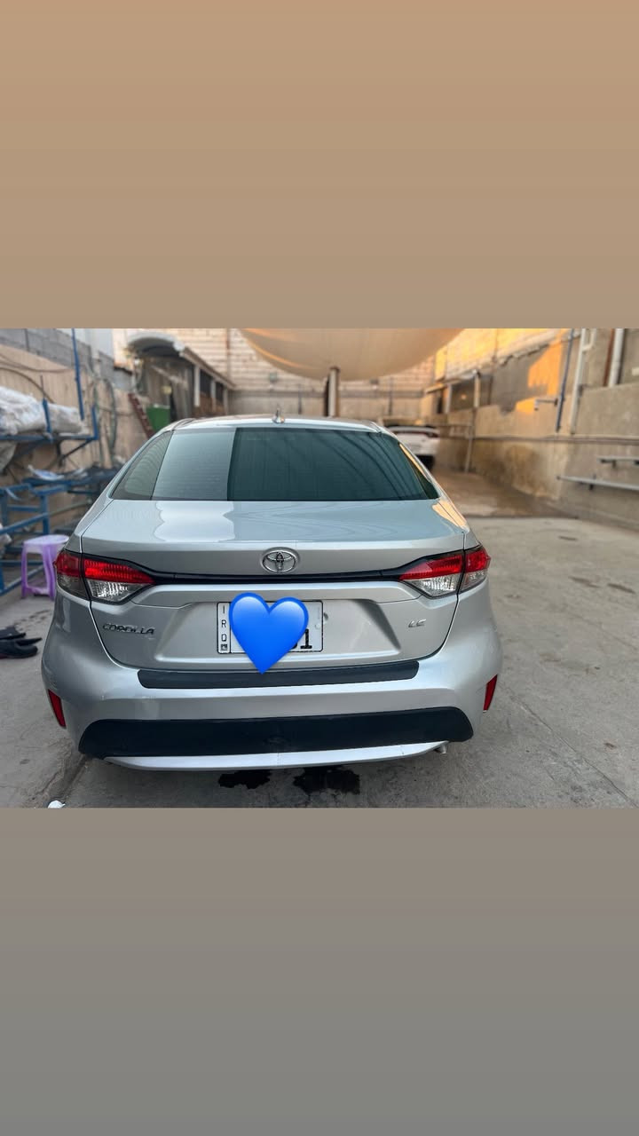 � للبيع: تويوتا كورولا وارد أمريكي 🇺🇸
سيارة عملية واقتصادية، مناسبة للاستخدام اليومي والعائلي، وتتمتع بمواصفات أمان وراحة مميزة.

📌 مواصفات السيارة:

الموديل: 2022

الفئة: LE

اللون: رصاصي

الوارد: أمريكي

الممشى: 4107 ميل فقط

🔧 ملاحظة:

حادث سابق في بابين من الجهة اليمنى.

تم تبديل القطع المتضررة بقطع تفصيخ أصلية.

مع وجود بارد 

🛠️ المواصفات والمزايا:

محرك 1.8 لتر، 4 سلندر اقتصادي في استهلاك الوقود

ناقل حركة أوتوماتيك CVT

شاشة لمس تدعم Apple CarPlay و Android Auto

كاميرا خلفية

أنوار LED أمامية ونهارية

تكييف ممتاز

تحكم من المقود مع بلوتوث

🛡️ أنظمة الأمان:

رادار أمامي ومثبت سرعة

نظام التنبيه عند الخروج عن المسار

نظام مكابح الطوارئ التلقائية

📍 الموقع: البصرة

💰 السعر: 140 (بيها مجال بسيط)

📞 للتواصل:

***********
