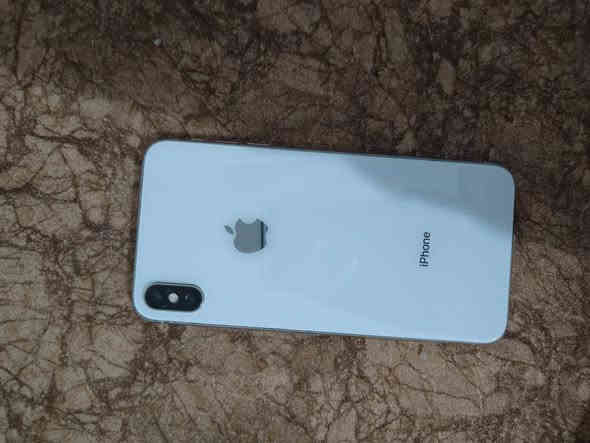 السلام عليكم ايفون اكس اس ماكس ذاكره 64 بطاريه بالحاسبه تقرا 70 بالجهاز تقرا 67 الجهاز فول نظافه شاشه ثلث خيارات الجهاز ما مفتوح شرط اي عطل ما بيه فيس ايدي شغال شحن قطاره سعره 140 بي مجال رقمي بي واتساب ***********
