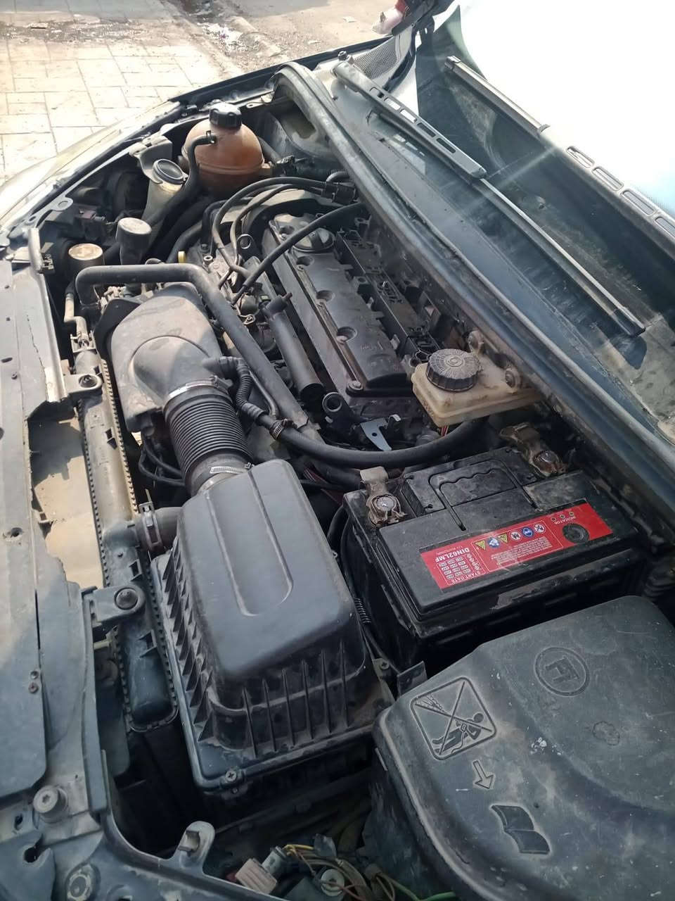 السلام عليكم _ للبيع
بيجو موديل 2006   _ 307  محرك 2000   كشنات جلد  جام 4 اوتوماتيك كهرباء شاشه تاب ... رقم بغداد بأسمي 
  سعر 53 ورقه 
 للتواصل اتصل عالرقم *********** مكان بغداد
