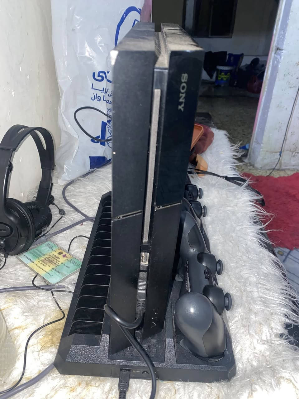 بلي 4فات جهاز جديد مهكر 500كيكة ويا مبرد وستاند ويدات ثنين وصل شركة موجود شرط برغي ما مفتوح ويا 6العاب كامل. ب 225مكاني بغداد الجديدة ***********
