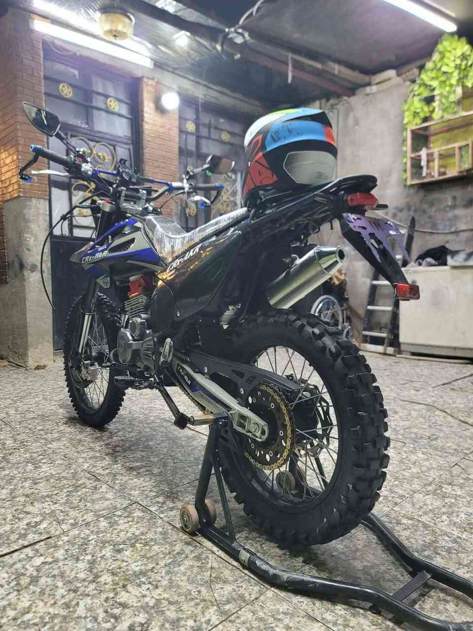 السلام  عليكم شباب قفاز للبيع CRX /AKR الصنع ماليزي مو صيني  بعده بحالت الوكاله عليه جنط مال جي اس رحال  ماشيه اقل 3000 زيرو موديل 2025 شهر 1 يوم 1 صارله 24 يوم من نازله مكاني بغداد حي اور *********** رقمي
