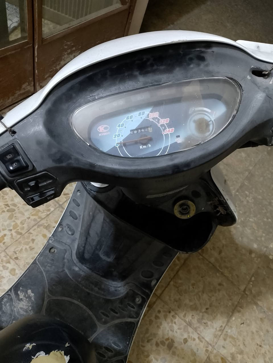 سلام عليكم اخوتي دراجه ماكس كوري ناقصها بس نوزل ونضافتها كدامكم بل صور والتواصل خاص *********** او مراسله خاص فيسبوك بيع مستعجل لان محتاج مكاني كربلاء
