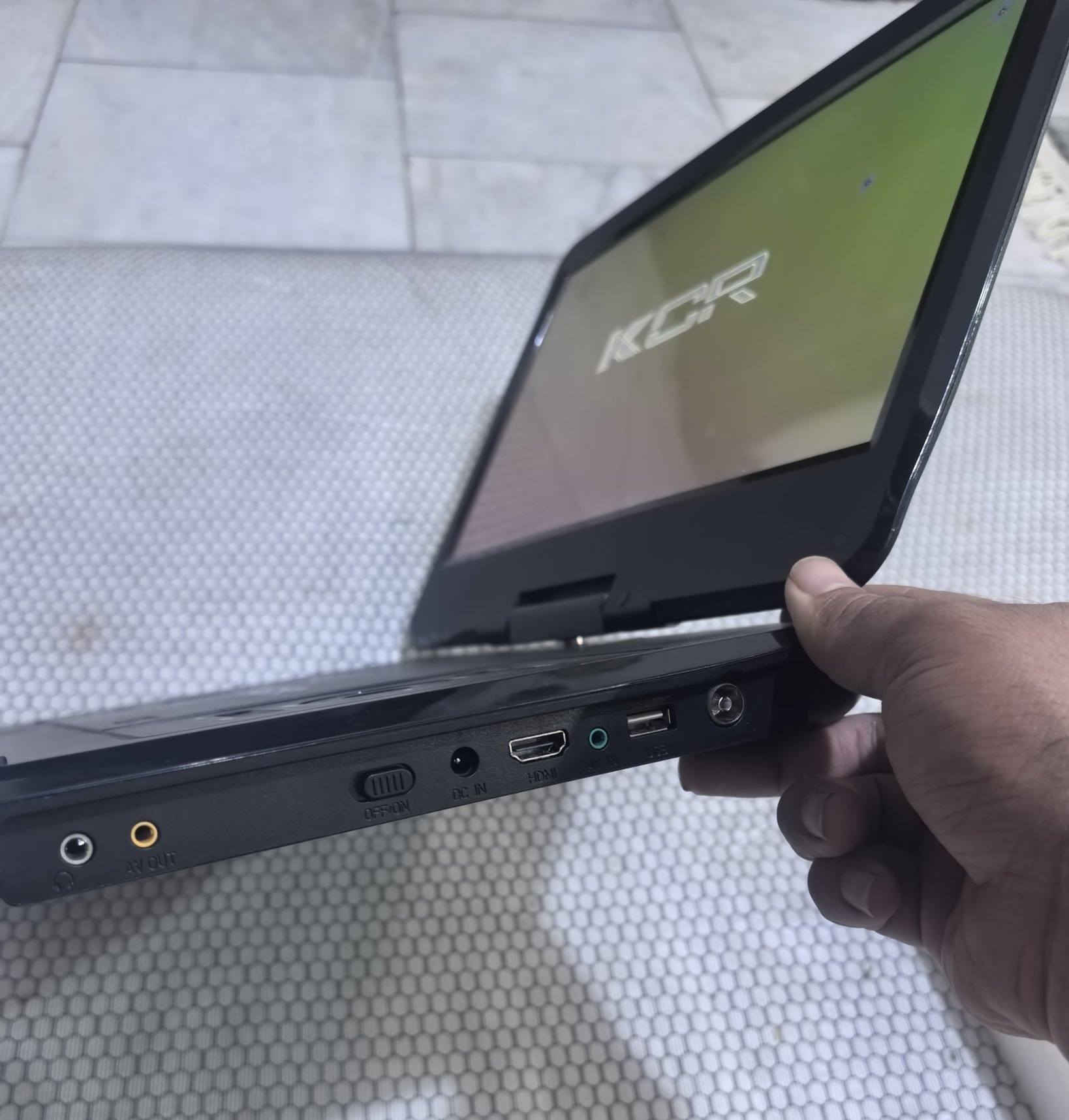 دي في دي شاشة حجم كبير شحن ياخذ مدخل HDMI  يعني يفيد جماعة الستلايت
السعر 35 الف


**إذا كنت صاحب هذا الإعلان وتريد حذفه لأي سبب، رجاءا أرسل رسالة إلى الدعم الفني**