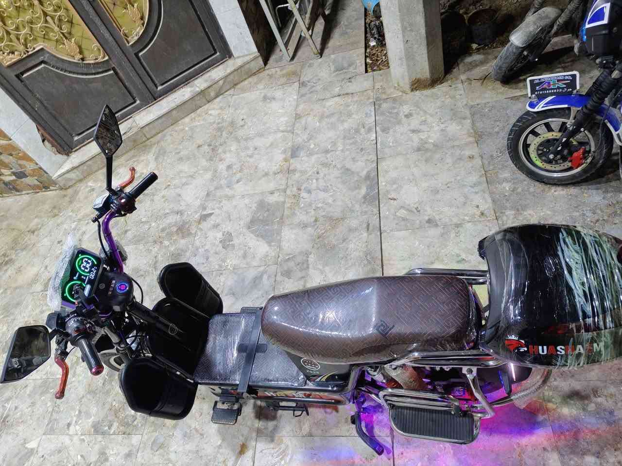 اسلام عليكم موطور شحن هيوش سته باتري ابو التاير العريض الي يجي كيوشه وبعد جديد الموطور صاله اقل من شهرين من اشتريته وبعد جديد مكاني لانبار هيت استفسار رقم واتساب*********** او تفضل خاص السعر خاص
