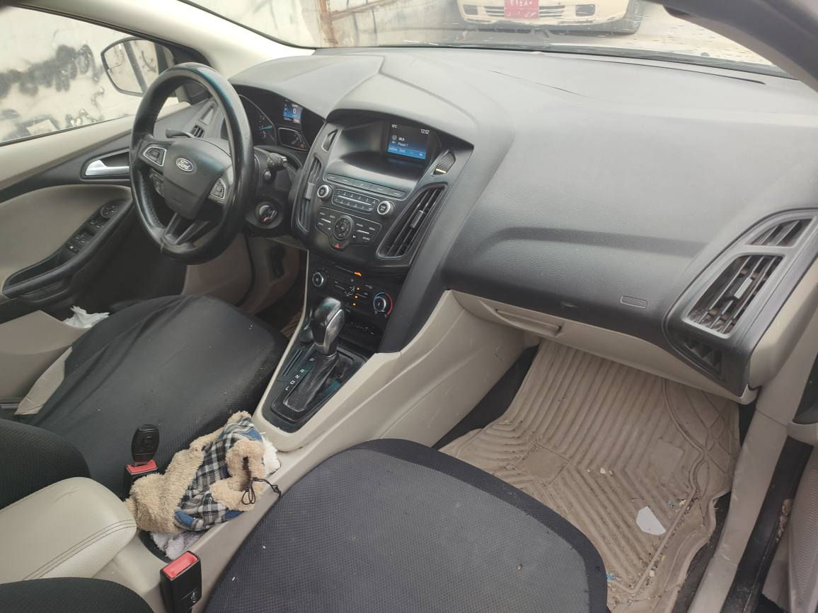 فورد فوكس ٢٠١٨ مكينة ٢٠
كير مكينة بشرتة ٤ بارجةى بؤياغة 
ليدانى ژورى نية سعرى ٨٠ وةرقة
*********** شوين هةولير أربيل, العراق
