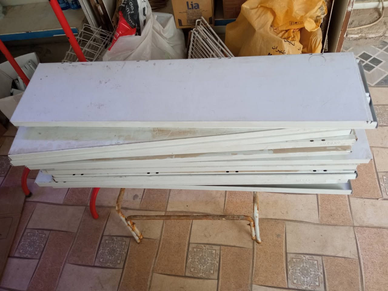 7 مساطر الطول 249 
25 رف طول الرف واحد متر
يرهم رف قطعه وحده او 3 قطع يعني 3 رفوف 
انضاف اخو الجديد السعر 550 الف


**إذا كنت صاحب هذا الإعلان وتريد حذفه لأي سبب، رجاءا أرسل رسالة إلى الدعم الفني**