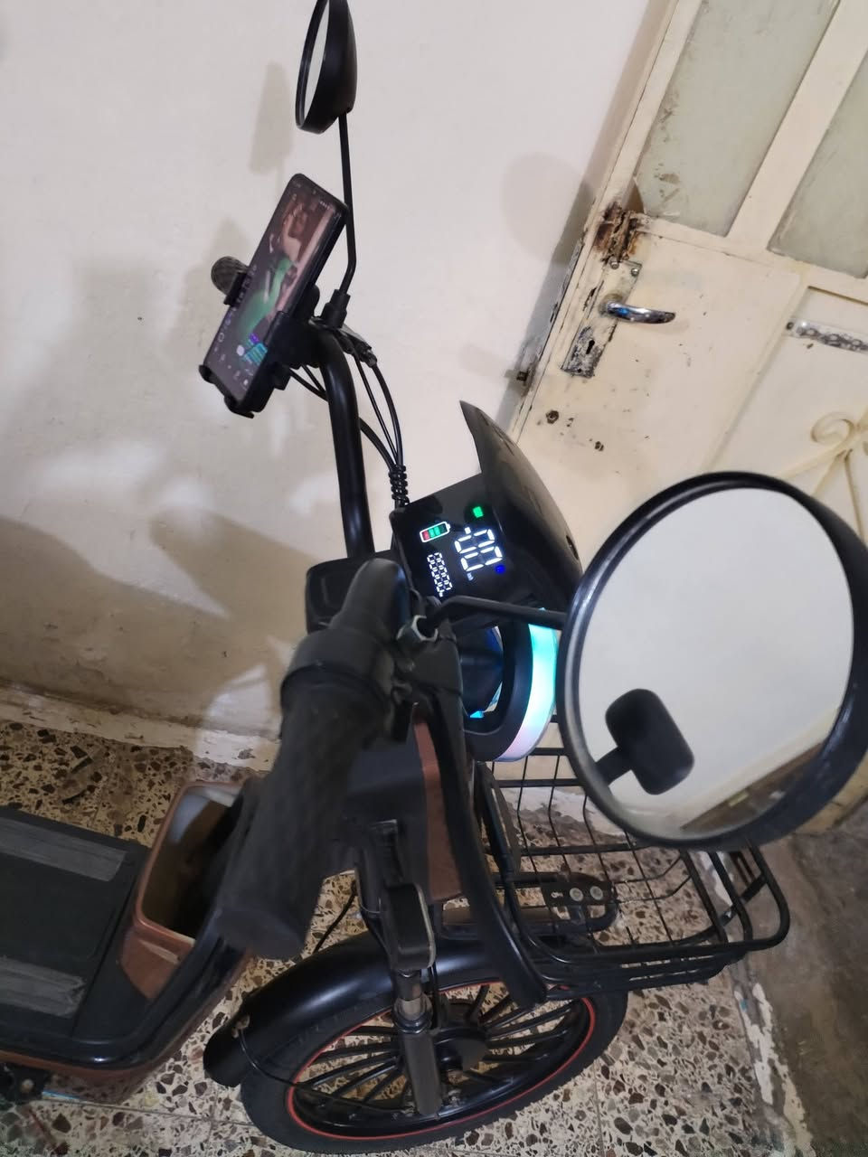 للبيع كلشي ما ناقصه ***********

