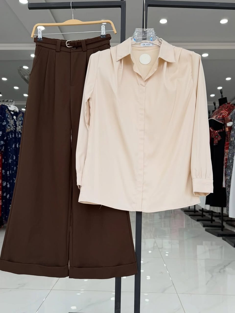 القياس 
٣٨ ٤٠ ٤٢ ٤٤ ٤٦ ٤٨
قميص + كيلوت 
السعر 30 الف اذا  كامل
فقط قميص السعر 14
فقط كيلوت السعر 19
@إشارة


**إذا كنت صاحب هذا الإعلان وتريد حذفه لأي سبب، رجاءا أرسل رسالة إلى الدعم الفني**