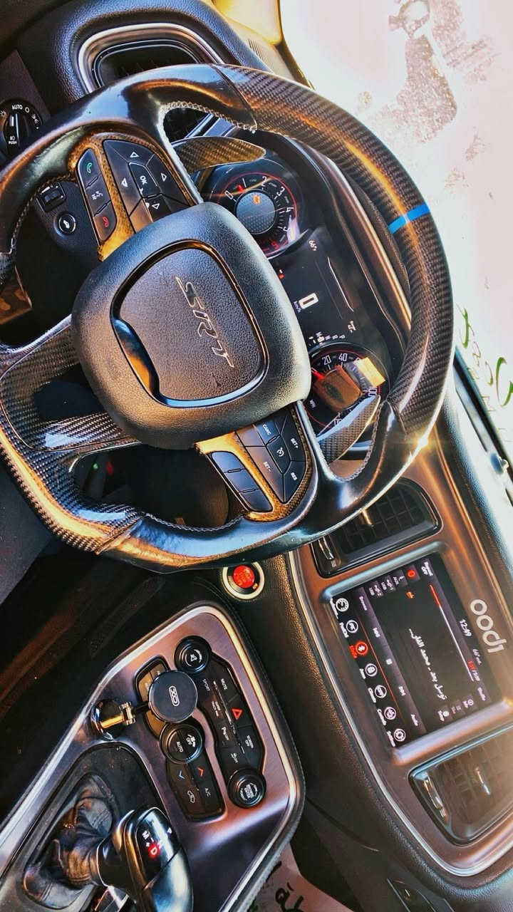 دركة كاربون فايبر الاصلية مو تجارية بسوك اصليه كامله مع شفتات كلش جديد الياف حقيقي مراوس بدركة عادية واخذ فرق


**إذا كنت صاحب هذا الإعلان وتريد حذفه لأي سبب، رجاءا أرسل رسالة إلى الدعم الفني**