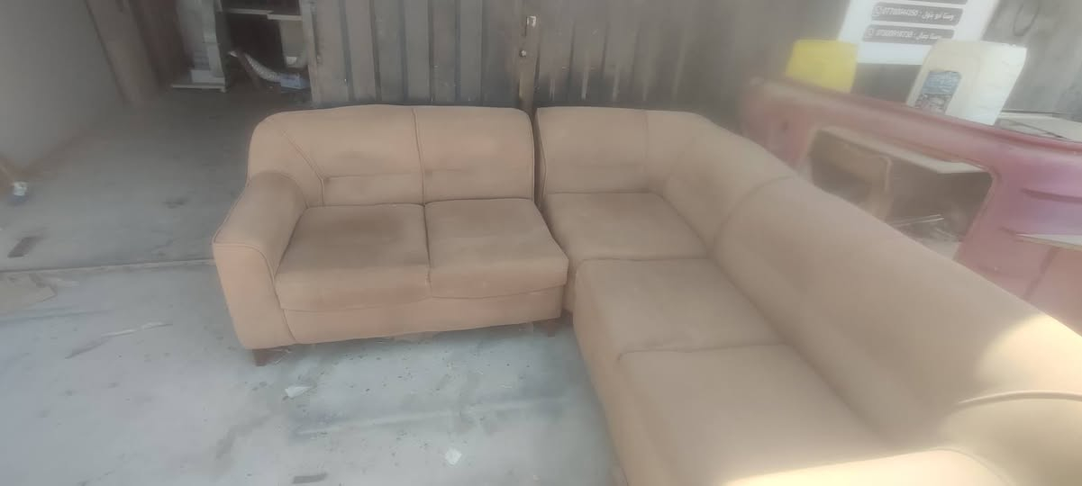 سلام عليكم تخم 5نفرات بحاله جيده جدا سعر 200وبي مجال مكان كزنزان ***********
