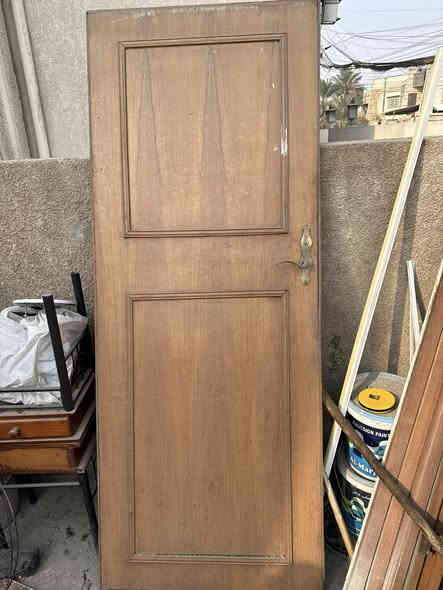 السلام عليكم ابواب مستعمله للبيع درجة اولى سعر الباب 50 الف ارتفاع 215 عرض 86 سم بغداد الكرخ 
للاستفسار 
‭0786 911 1361‬
