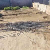 ابواب وشبابيك وحديد مستخدمه للبيع    الحديد من اربع متر لي مترين   078...