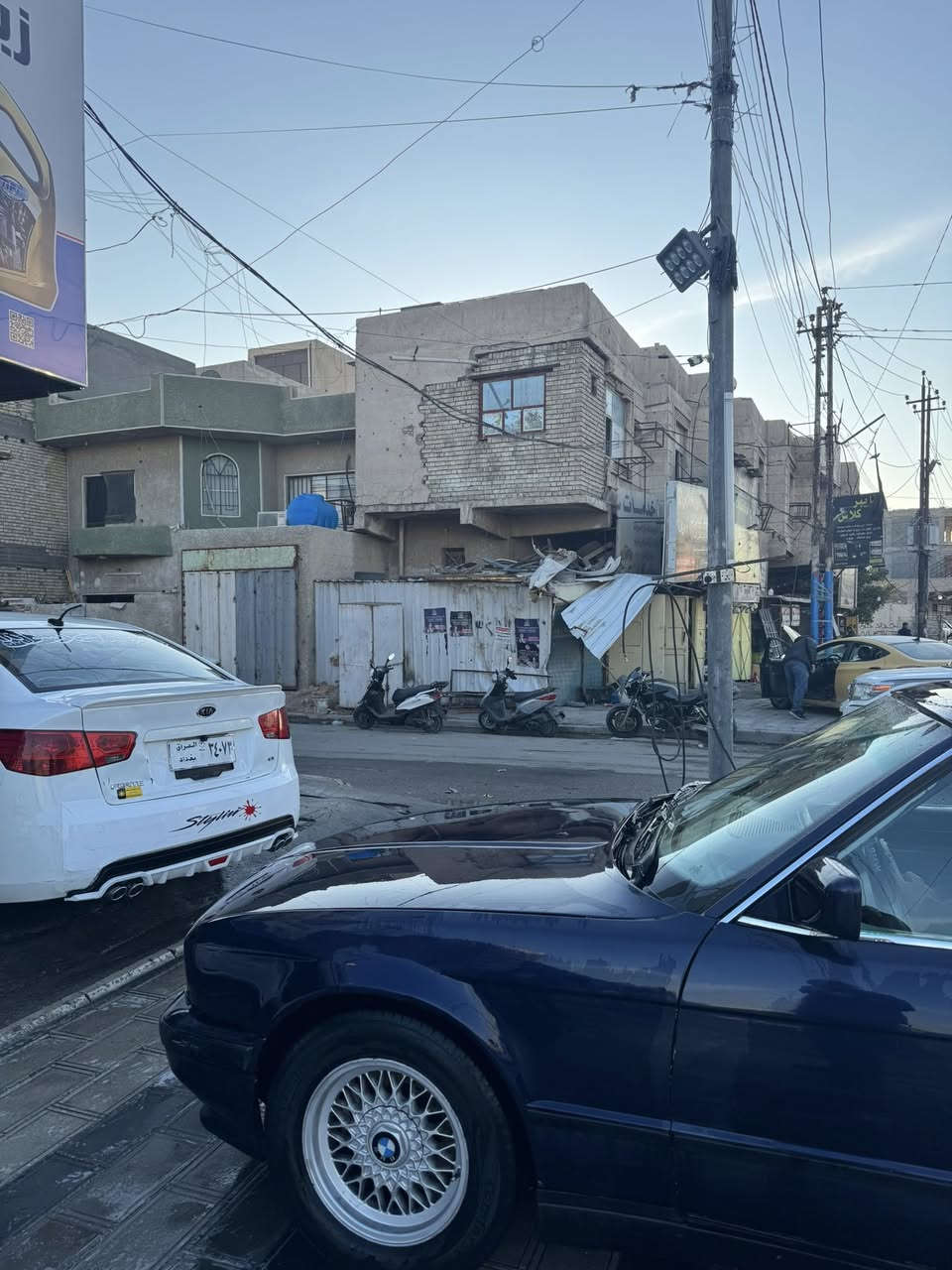 سلام عليكم  BMW535iللبيع
سياره كُلش حلوه ونضيفه كشرها نضيف لا جراد ولا خياس  مكينه وكير نضيفات لا طبه كير لا تبخير لا تنقيص التبريد منضومته وكامل كلشي بي والسياره مابيها كل نقص سماعات مسجل كهربائياتها كلها شغاله سعرها 48 وبيها مجال للطيبين الرقم/*********** واتساب ورصيد موجود 🤍. 
مكاني/ بغداد جانب الكرخ 🤍.
