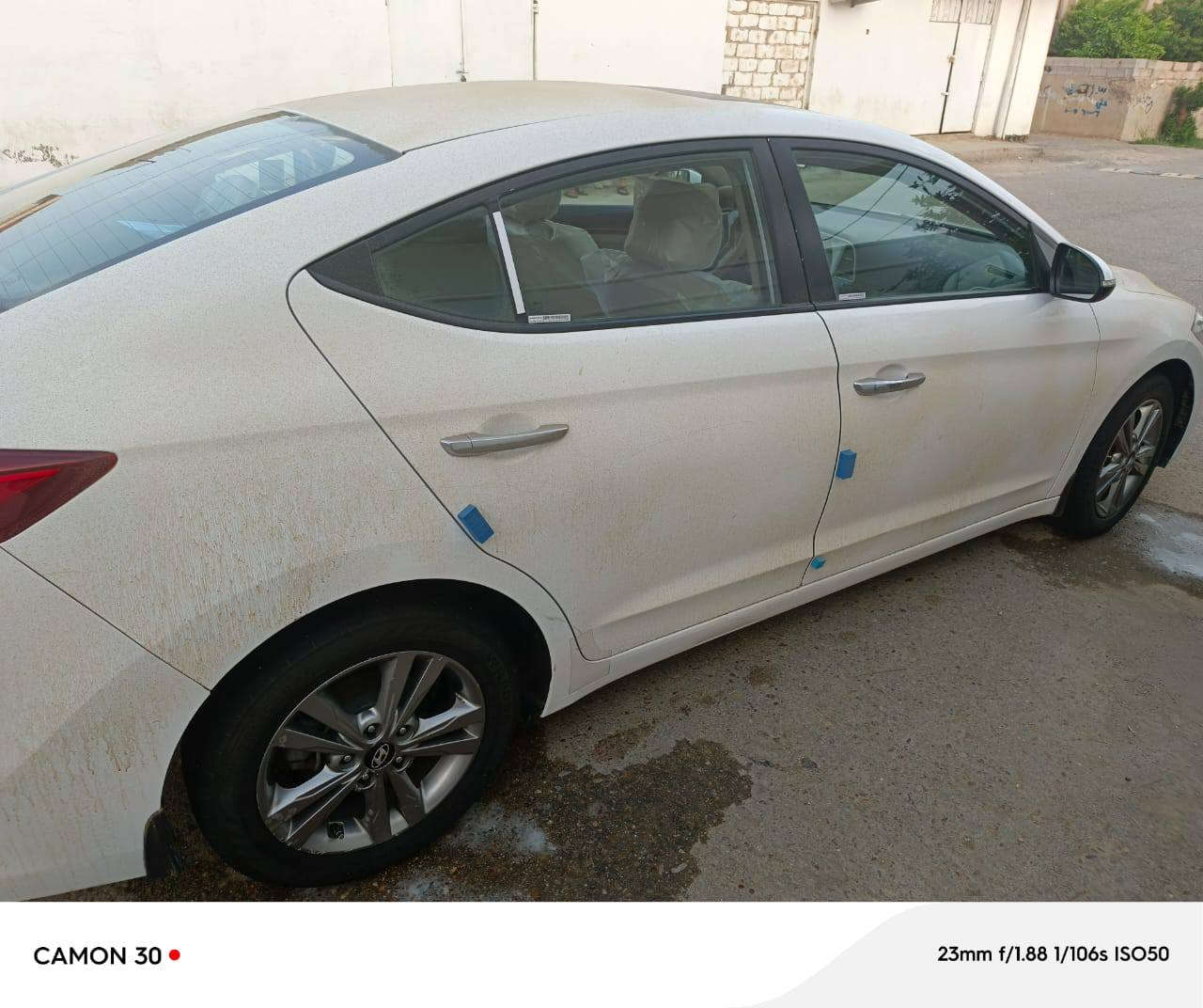 السلام عليكم 
النترا خليجي موديل 2018 
رقم بغداد مسجلة بأسمي تحويل ثاني يوم
مكاني الرمادي الصوفية 
السعر 138 وبيه مجال
للتواصل ***********
