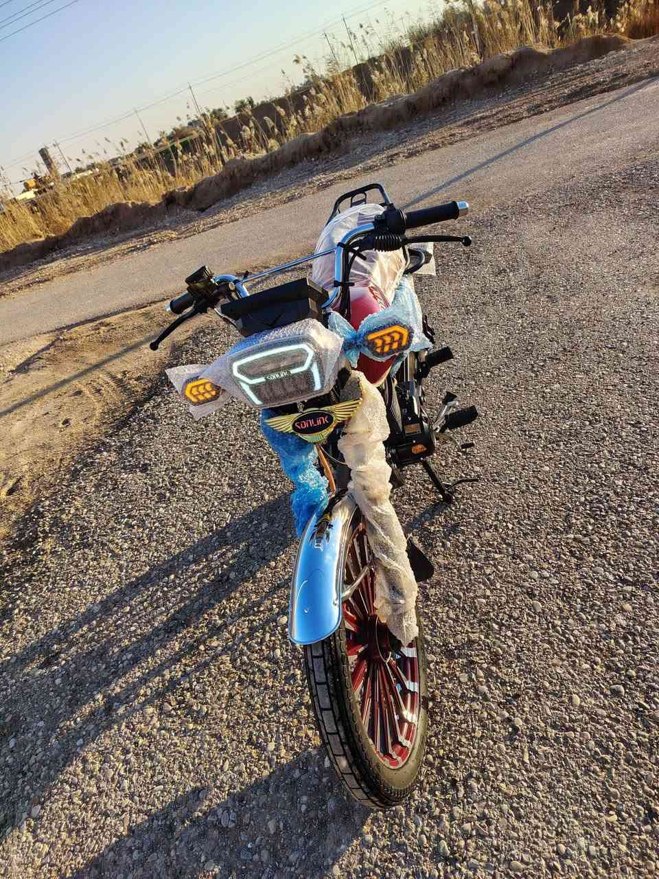 ياالله + جوه سوك انبيع 
سلام عليكم  : دراجه سونك اصلي 2024 شكل 25

لون: ماروني 
 
اوراق كامله 

سعره 750 وبيه مجال بسيط ***********

مكاني: ديالى بلدروز 

والي مايعرف بسعارهن ﻼ يكسر بحلال العالم 

نورنه بكلمه مثل وجهك الطيب
