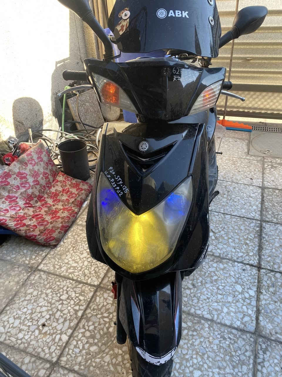 سلام عليكم سكنس فحل كله شغاله سلف هندر كهربائات بس ماعده الدشبول شلعه قويه بيه كلج خلفي رياضي ودبلات خلفي رياضي السعر600 وبيه مجال الرقم ***********
