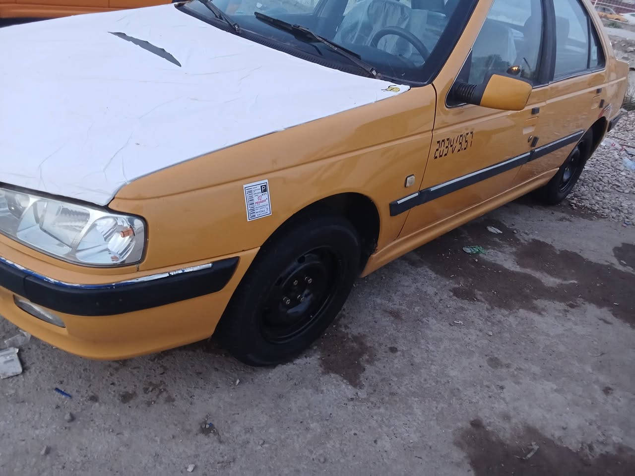 بارص 2015 كير محرك صدر مكفولات ترايها زيرو ناعمه تخم تاير داخلها جديد السياره كفاله ع وضع الشركه عدا تلحيضات بسيطه سنويه لل 28 تحويل شوكت مبعجبك رايدها ب45 الشراي يتصل ***********
