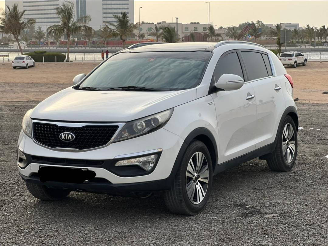 سبورتج 2014 فول جلد بانورما  بيها باب السايق صبخ اثر شخوط والباقي مكفول ماشيه 126 
السعر 135 وبيها مجال حك الجيه فقط
مكلف بالنشر وغير متواجد ع الفيس 
***********
