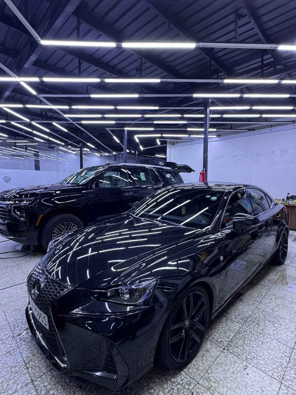 Lexus IS350 FSport 2020
ماشية 50 الف كيلو 
السياره بدون صبغ بدون بارد كلين تعتبر 
ايرباك برده فقط 
مواصفات Fsport محرك 3500 6 سلندر 
ويل قياسان امامي و خلفي 
سلايد فتحة
كشنات جلد و تدفئة و تبريد كشنات
الخ فول سياره  

السعر $21,500 يعني 215 ورقه بيه مجال للشراي 
العنوان حي القادسيه او اليرموك 
للتواصل والواتساب : ***********

رابط الواتساب المباشر للمراسله 👇♻️✅
https://wa.me/964***********
