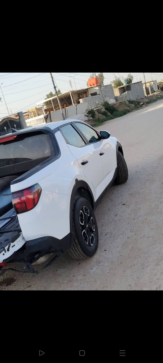 سلام عليكم سانتاكروز موديل 2024 حادث جاملغ فقط ماشيه 20 سياره جديدة للبيع السعر 190 رقم بغداد بسمنه تخم تاير تبريد جاهزة السياره ***********
