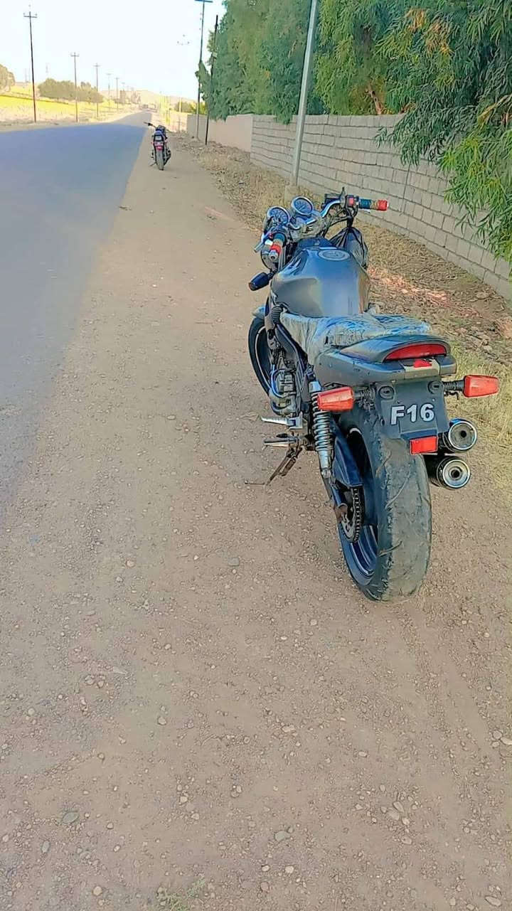 سلام عليكم  شباب ماطور بطح يماها محرك 250 شرط محرك نشاطه فول السعر 500 وبي مجال ***********
