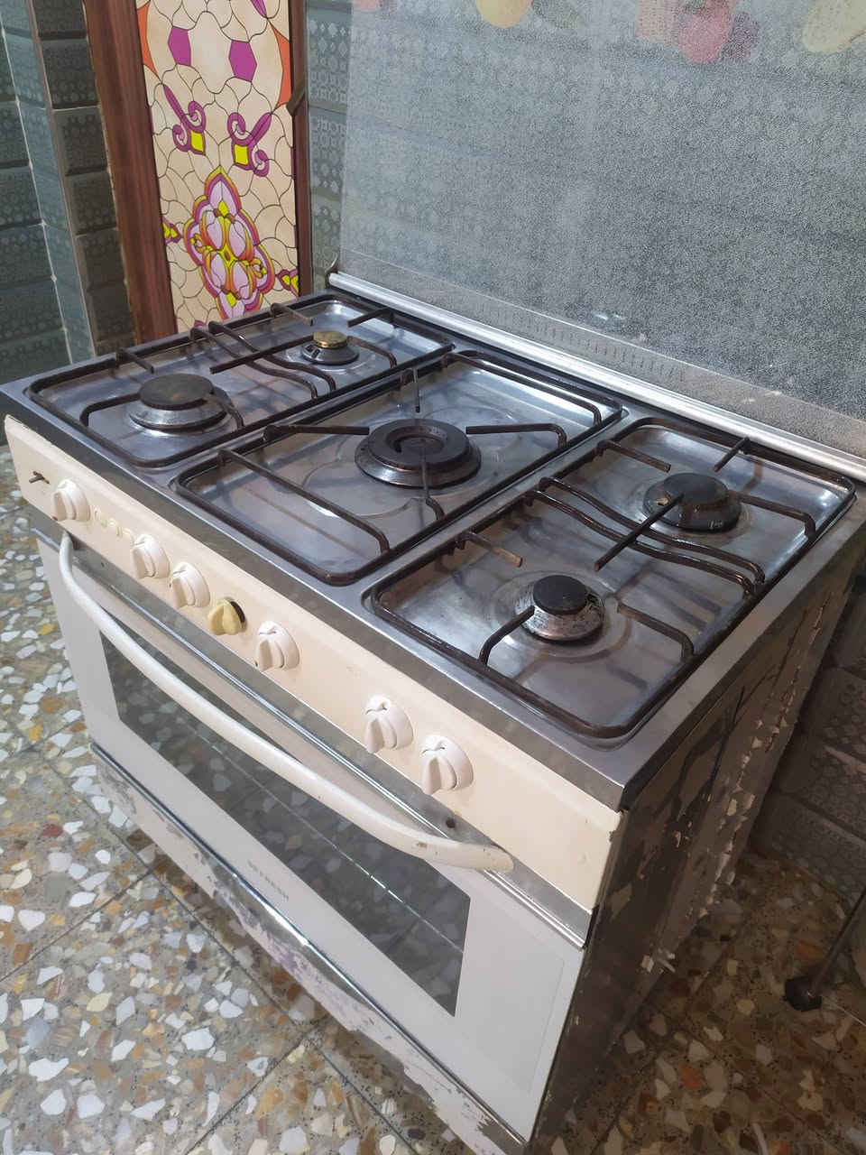طباخ فريش مصري باب الاول بلادي نضيف وشغال عل فحص تواصل خاص


**إذا كنت صاحب هذا الإعلان وتريد حذفه لأي سبب، رجاءا أرسل رسالة إلى الدعم الفني**