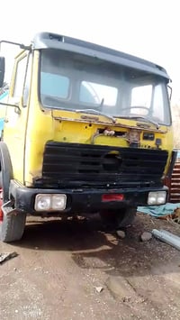 تانكي ١٥٠٠٠ لتر • مكينه ٨ گير • تايرات ٢٠