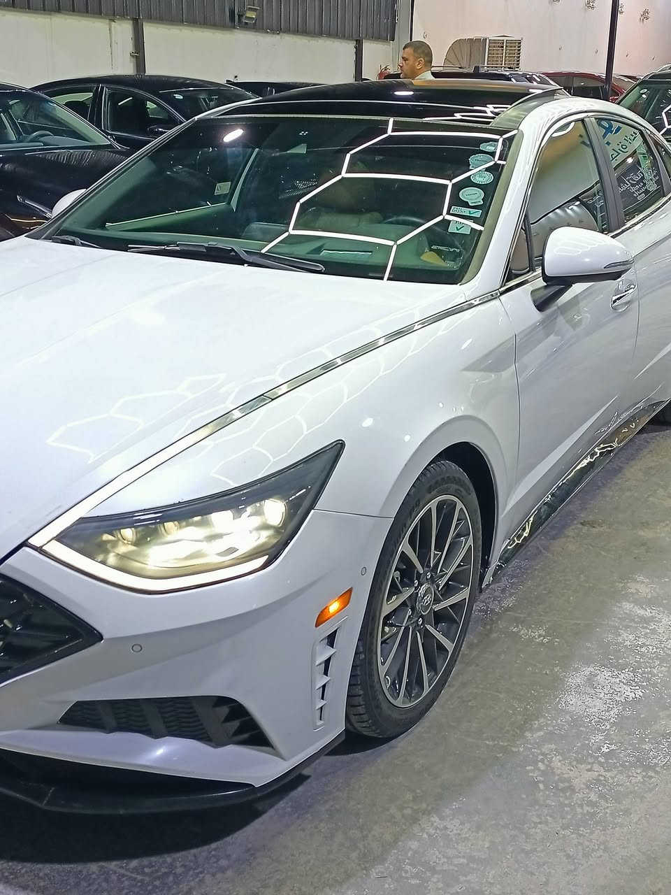 معرض نجوم الشارقه لتجاره السيارات والمزادات الاميركيه

نوع المركبه. هونداي سوناتا Limited

الرقم ..  اربيل 

الموديل. 2020

اللون .. ابيض 

الضرر.قطعتين صبغ جاملغ امامي جاملغ خلفي جهه السايق
فقط 

عداد المسافات. 134 الف كم 

المواصفات .. وارد امريكي
1.تحكم ستيرن
2.شاشه
3 . وضعيات قياده

السعر.. 25 مليون و 250 الف (178)

...للاستفسار اتصال 

رقم المعرض *********** 
صاحب المعرض علي الكرعاوي. ***********
صاحب المعرض مصطفى شعبان 
***********
