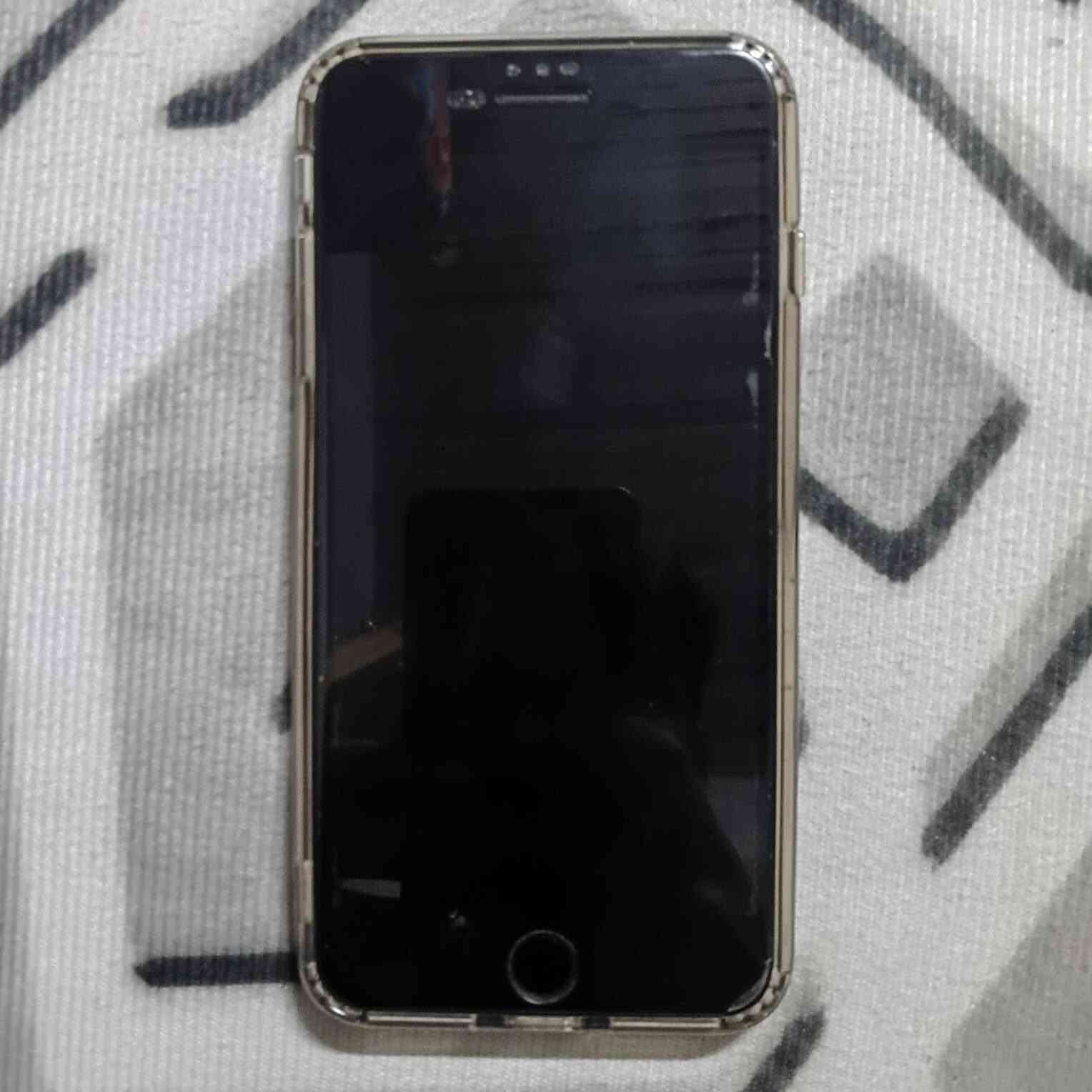 ايفون 7 بلاص 💕. 

ذاكره 265 🔥. 

بطاريه 100🔥. 

سعر 130 وبيه مجال🤍.*
بصره..... القرنه. 
تواصل خاص او واتساب"""
***********
