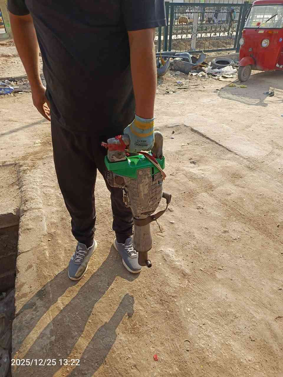 دريل همر للبيع شغل شرط الفحص قيم وخذ....حي العامل ***********
