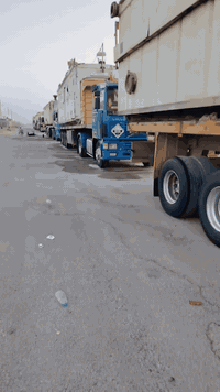 السلام عليكم فالفو موديل 1993 دشبول فر مكينه 23 ستندر تخم تاير  سياره جاهزه للعمل مربوطه تنكر  رقم واسط سنويه لل 29 الاستفسار عل الرقم  *********** ملاحظة الخاص مغلق مكلف بلنشر
