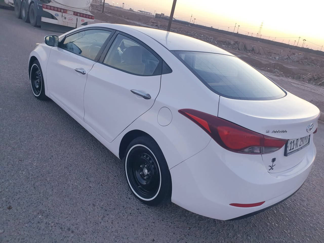 السلام عليكم. الانتره 2015 خليجي محرك 1800 دوش كفاله سياره فول مواصفات ما عده بصمه تحكم ستيرن فتحه تخم تاير  لايت زنون اصلي رقم نكليزي مشروع وطني صاحبها بلكوت شوكت متريد حول
بيها فقط بنيد ورشات صبغ اثر جراد تبريد تدفئه كفاله السعر 110
مكان ميسان غير متواجد عل فيس  ***********
