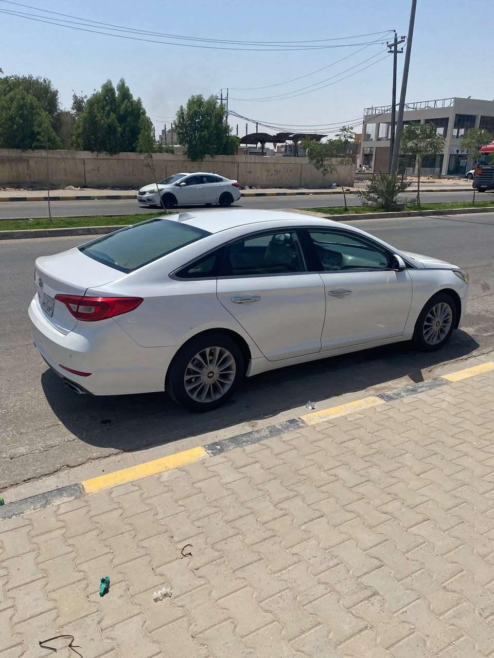 السلام عليكم للبيع او المراوس
سوناتا خليجي محرك 2400 دوش
نص مواصفات المعروفه
ماشيه 282 كيلو
ادامه كامله
تخم تاير جديد انتاج 2026
منضومه تبريد جديده
ضرر السياره
جاملغ خلفي مصبوغ فقط
مكاني السياره النجف الاشرف
السعر 143 وبي مجال بسيط


**إذا كنت صاحب هذا الإعلان وتريد حذفه لأي سبب، رجاءا أرسل رسالة إلى الدعم الفني**