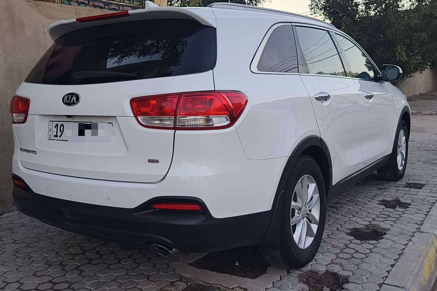 السلام عليكم
للبيع كيا سورنتو وارد امريكي موديل ٢٠١٦ محرك ٤سلندر ٧راكب ماشية ٧٠ ألف حادثها بنيد فقط بدون دواخل رقمها كربلاء للاستفسار/***********
