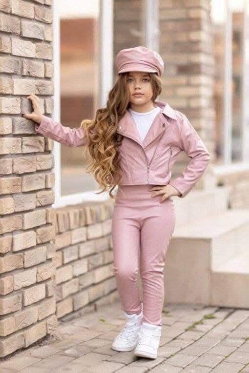 *جمعة مباركة للجميع*
*جديد وحصررري* 🔥🔥
*بلشنا ب قطع العيد المميزة و الجديدة* 🔥

*طقم جلد بناتي تقيل 3 قطع*🥰😍

*جاكيت طاقية بنطال 🇹🇷🇹🇷مكفوووول* 💯💯

*الالوان بالصور مطابقة للواقع* 💯
 *زهر شوكو اسود*

*القياس*
*4 6 8 10 سنوات*

 💸 *السعر ......

تسليم مباشر 📤📤
*شحن وتوصيل فوووري* 🚨🚨
*متوفر جملة ومفرق* 💞
*ملاحظة القطعة مكفولة خمس سنين من التنكيش او سوء صناعة🔥*🔥🔥
*القطعة مكفووولة ع تررجيع*
🔥😍🔥😍🔥😍


**إذا كنت صاحب هذا الإعلان وتريد حذفه لأي سبب، رجاءا أرسل رسالة إلى الدعم الفني**