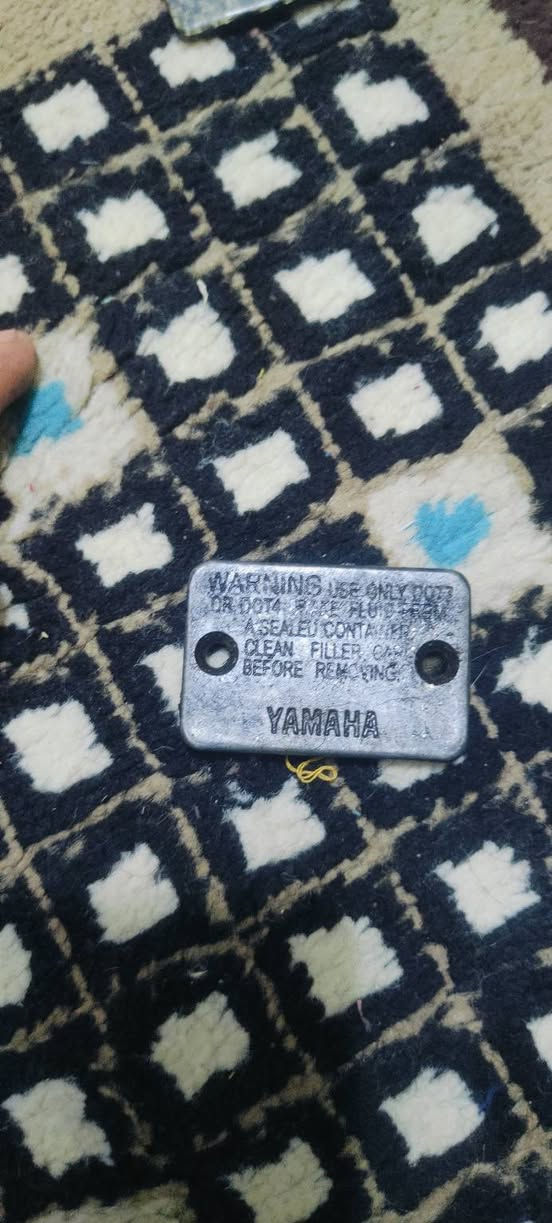 سلام عليكم اغراض سكنس جبلي للبيع 
فج هو الراسطه ب30 قفل
الويل ب40 قفل
الصالنصه ب75؛وبي مجال بسيط
اليدات ب5
قبق شاصي كاربون ب10 
قطره الدهن ب5 وقطره الكسل ب5
دشلي مال كيلو متر ب5
قبق عنبار بلادي ب5
مكاني مدينه الصدر 
رقمي ***********
