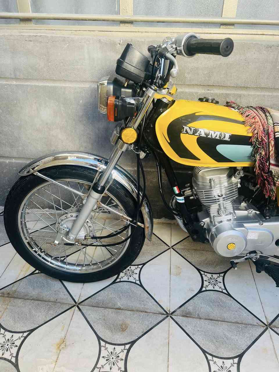 السلام عليكم
اربعه كير للبيع مديل 26اوراق سكنر 

كامله مانقصها ايشي للبيع الشراي يتصل 

وبي خير ويدلل 

مكاني كنطره السلام 

***********
