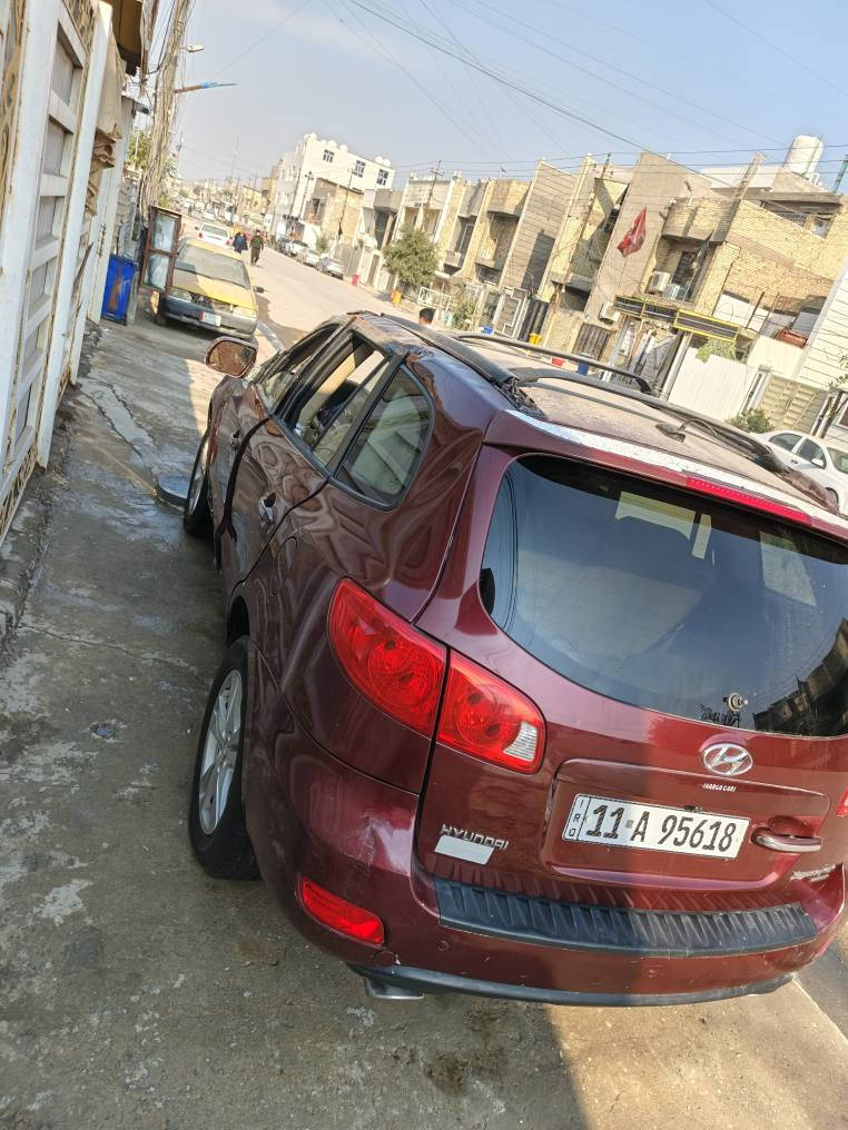 سلام عليكم للبيع سنتافيا 2009
رقم ((بغداد)) إنكليزي 
 وكير ومكينه جدد مكينه (6) 
سياره شغالة وتمشي سياره فووول 
تباع ع حادثها 
 مكان بغداد العبيدي
 ‏‪***********‬‏ بغداد, العراق
