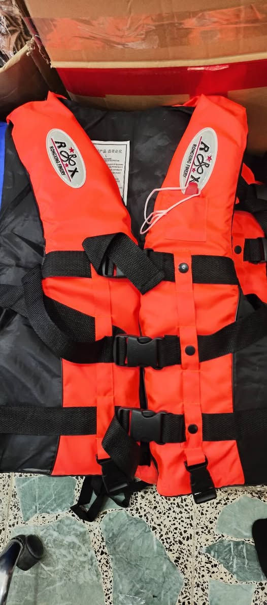 عندي اكثر من قطعة تواصل على واتساب بيع شلع, ***********
