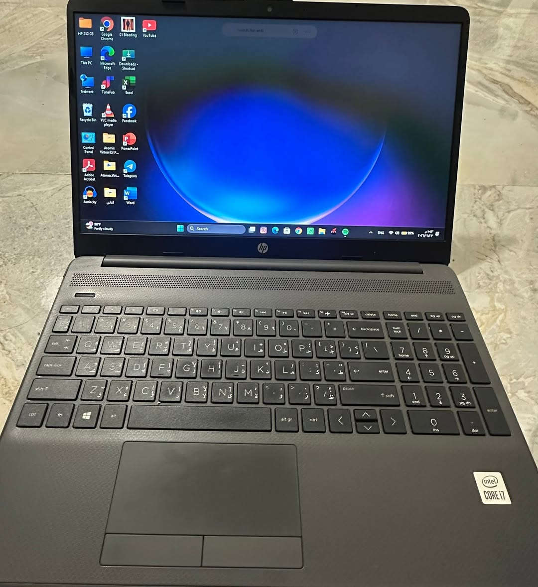 لابتوب hp نضيف ٤اشهر مستعمل فقط 
للاسفسار الاتصال على رقم الهاتف *********** 
او على الخاص
